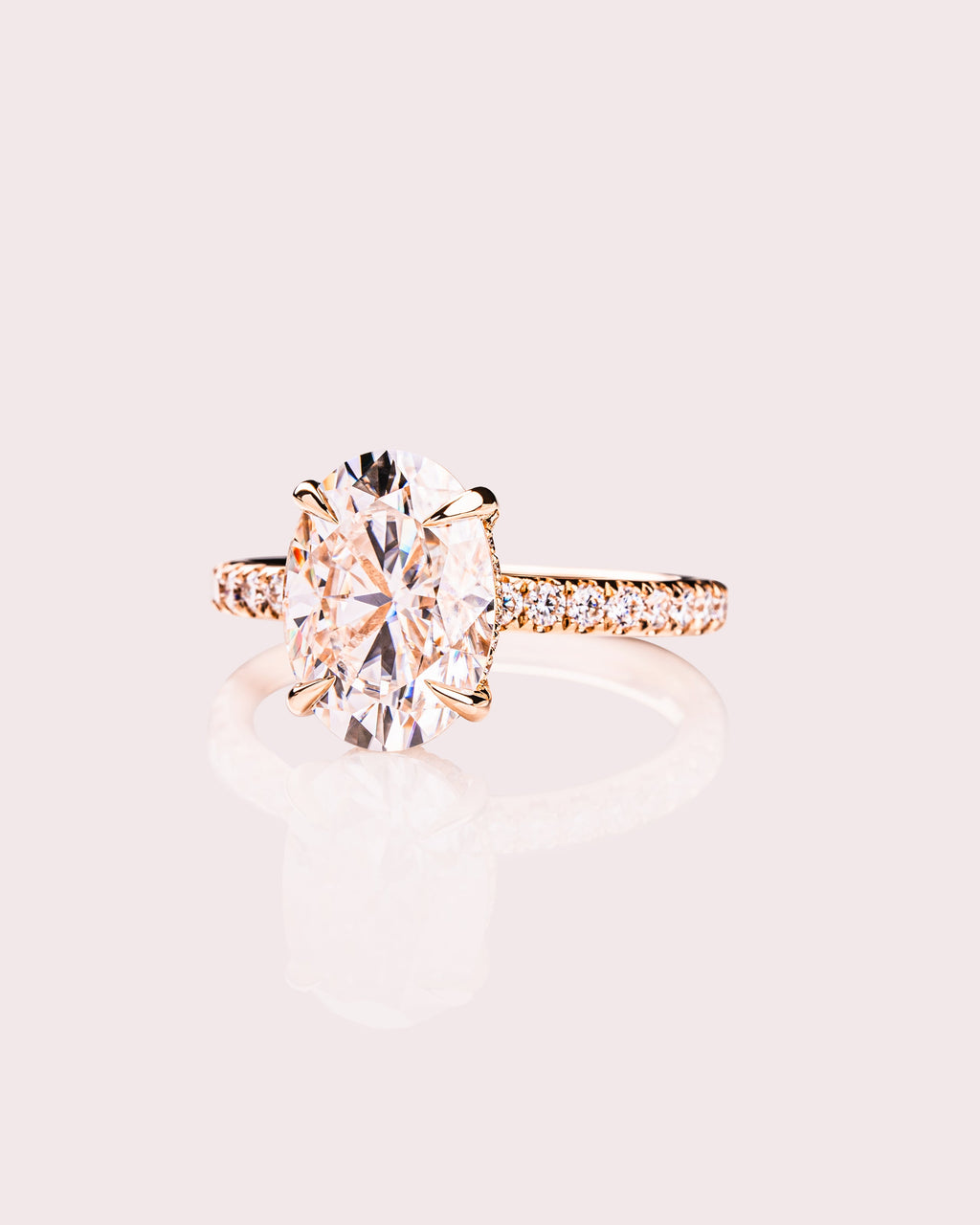 Harley (with Pavé) - Oval