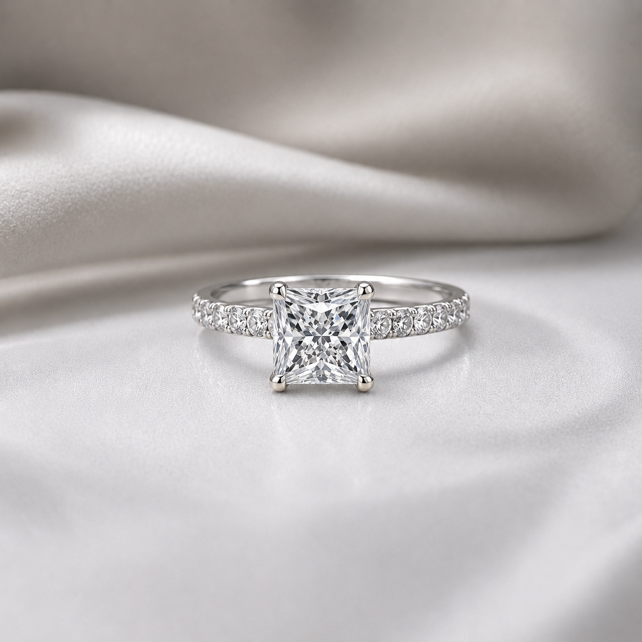 Lumea Cathédrale Pavé Ring